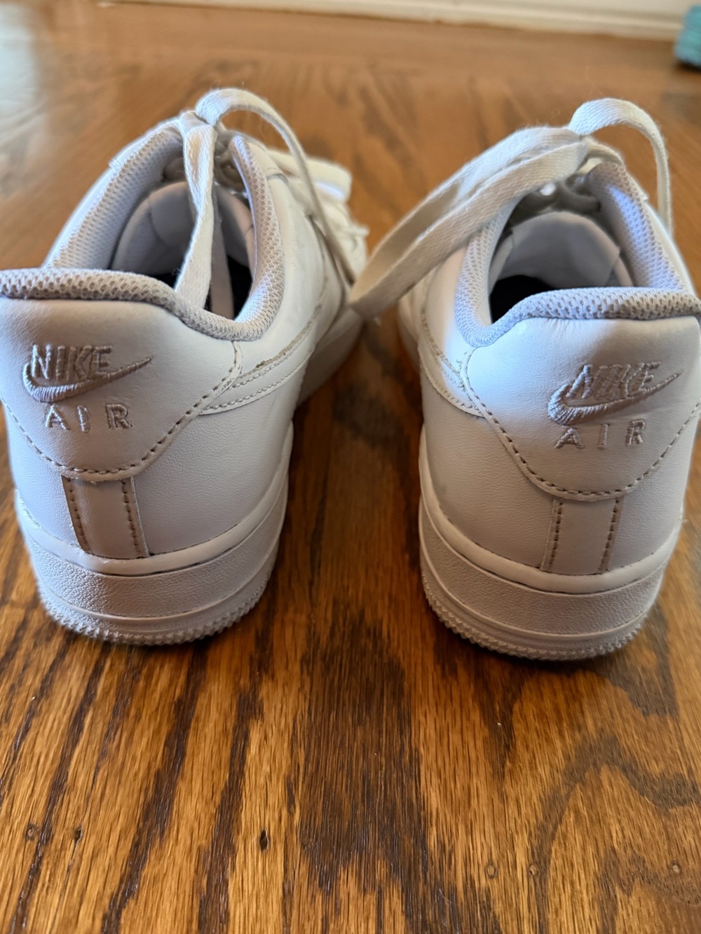Nike Womens Air Force 1 White Leather Sneakers // Size 8 - Picture 4 of 6